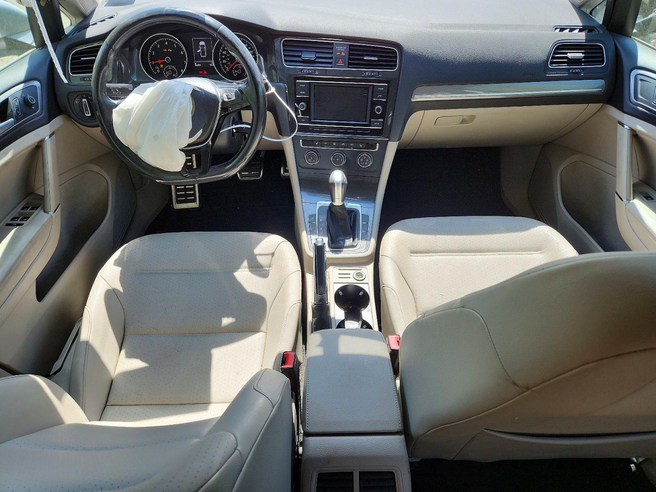 Volkswagen Golf S