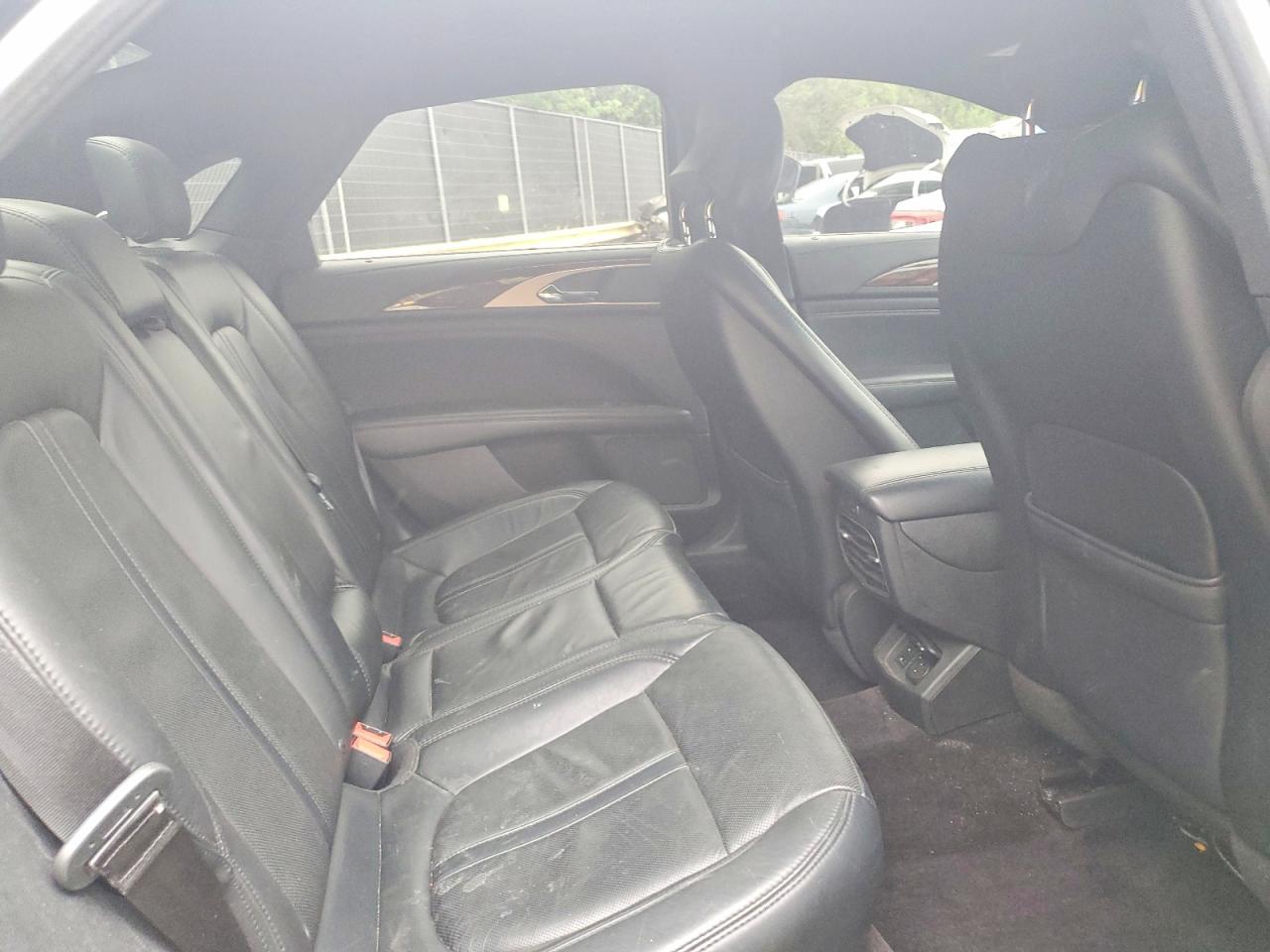 Lincoln MKZ Reserve