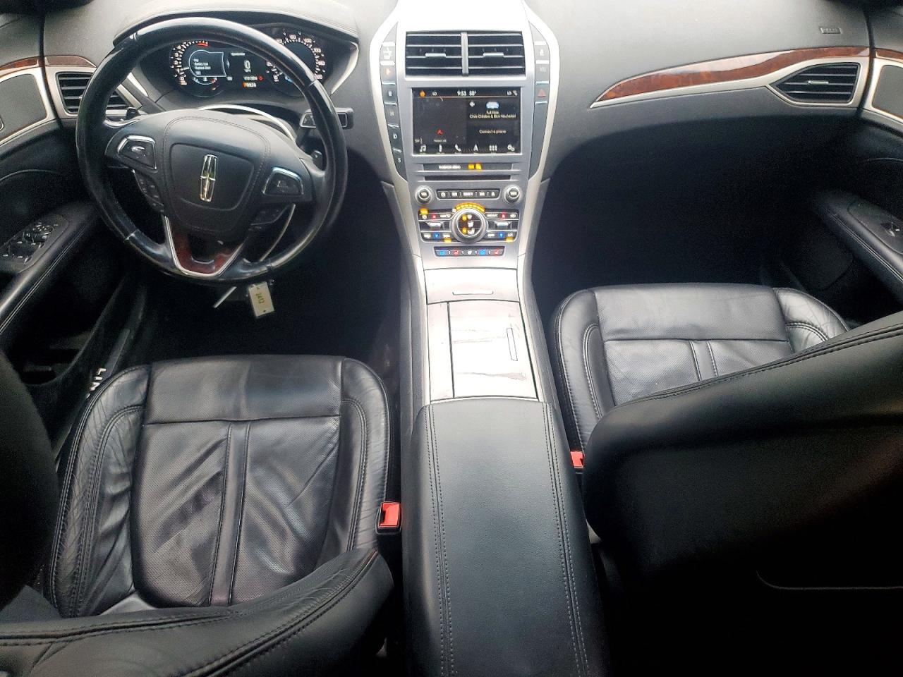 Lincoln MKZ Reserve