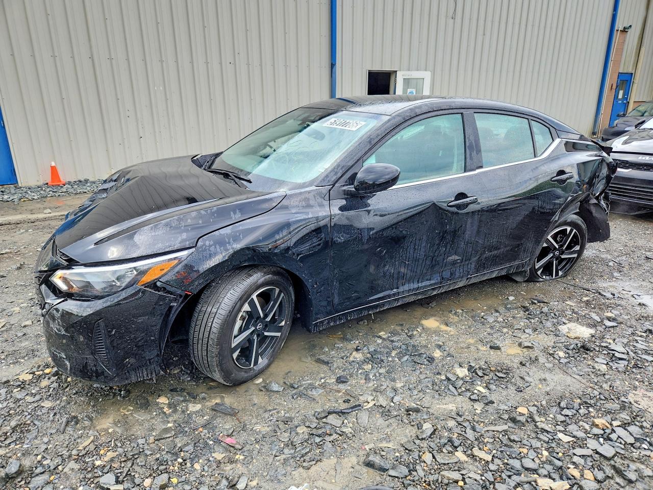 Salvage Nissan Sentra Image