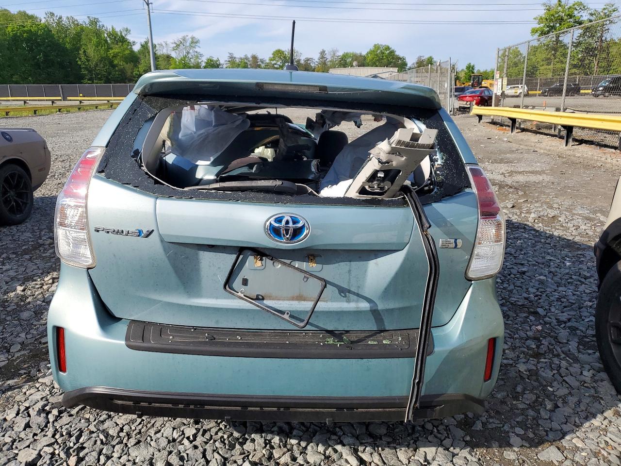 Toyota Prius v Three