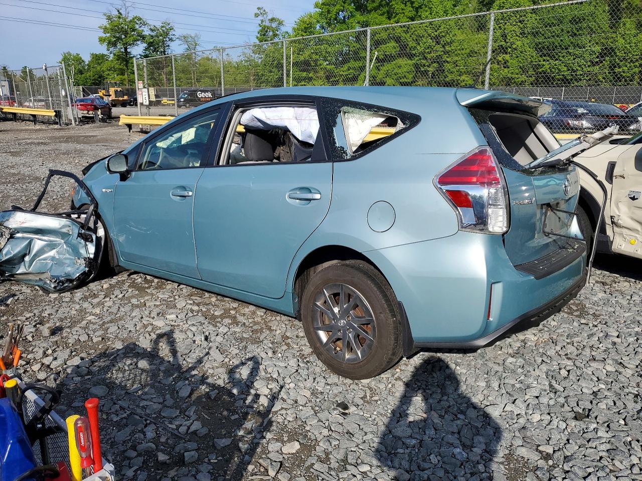 Toyota Prius v Three