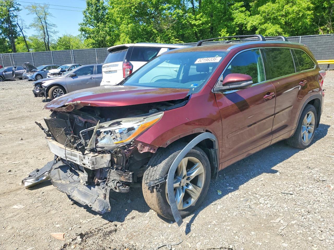 Salvage Toyota Highlander Image