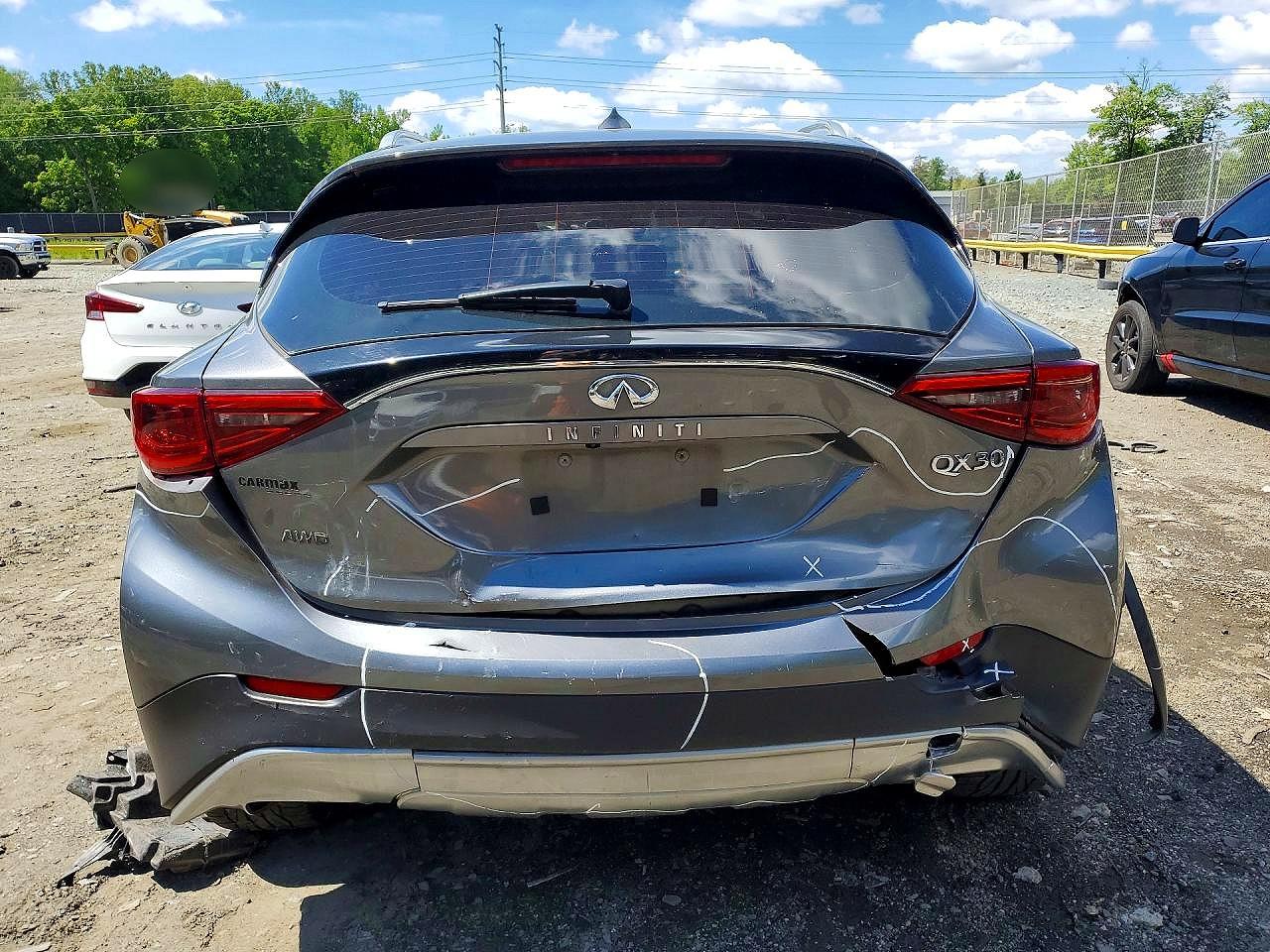 INFINITI Qx Luxe