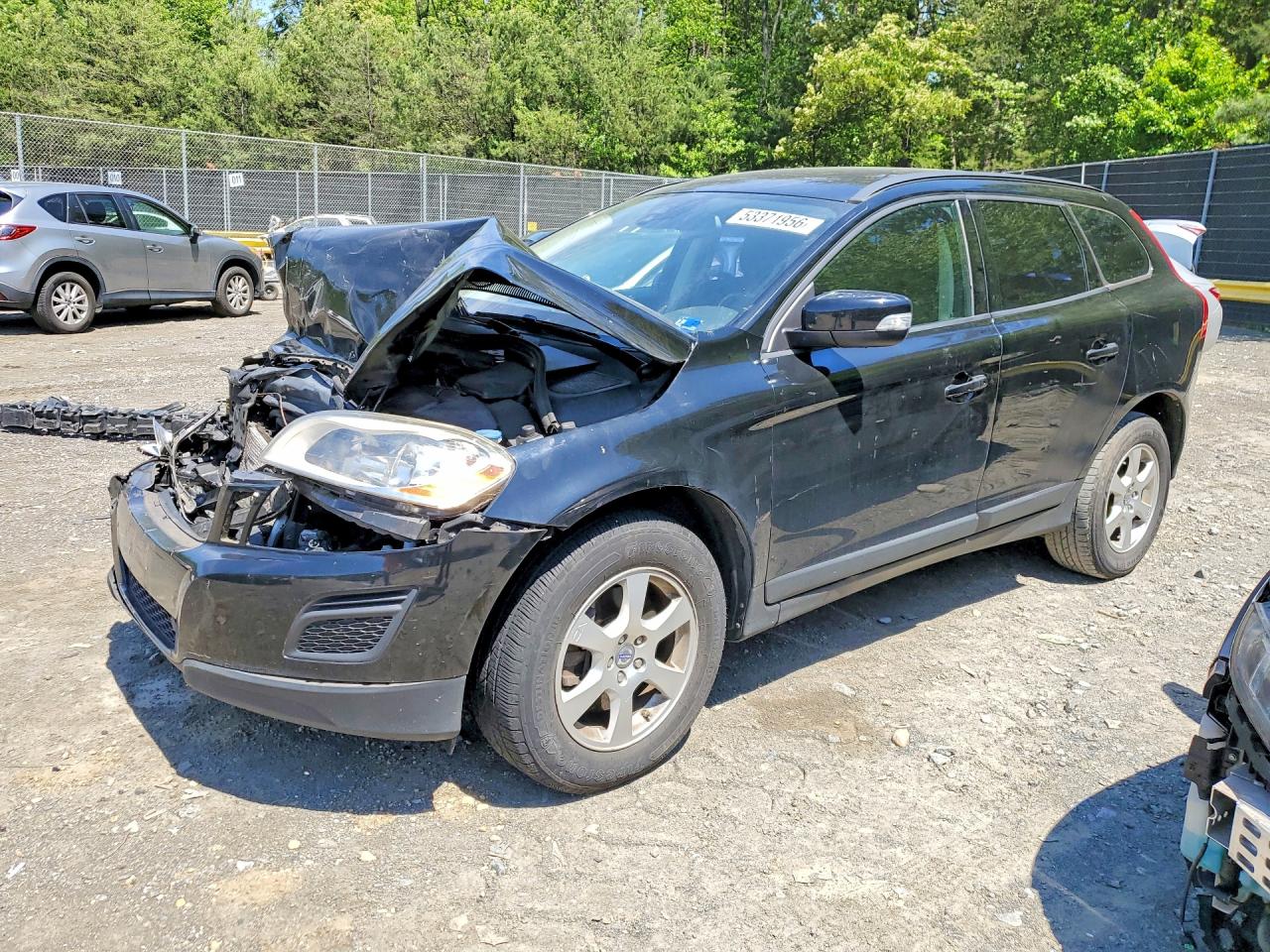 Salvage Volvo XC60 Image