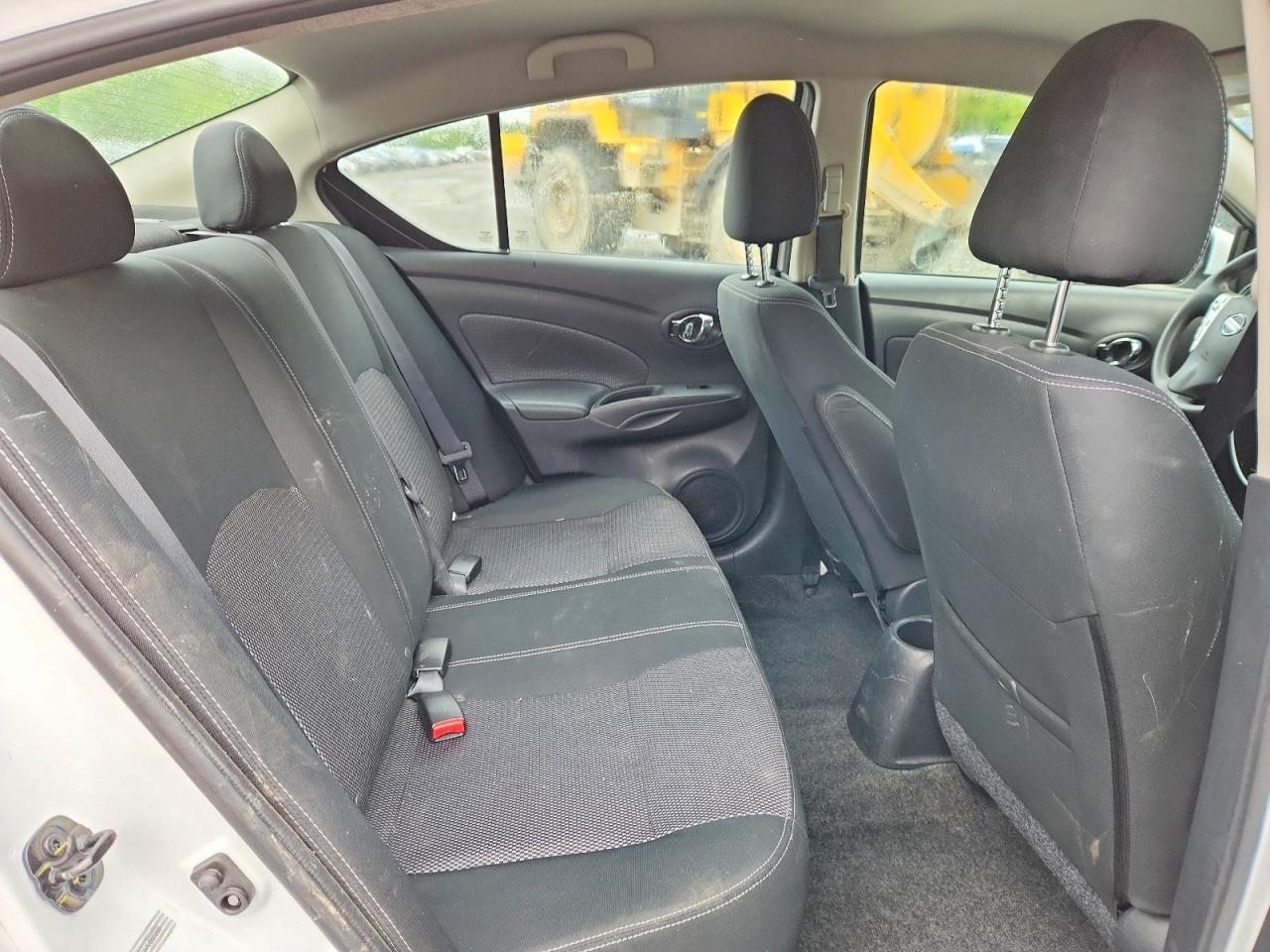 Nissan Versa Sv