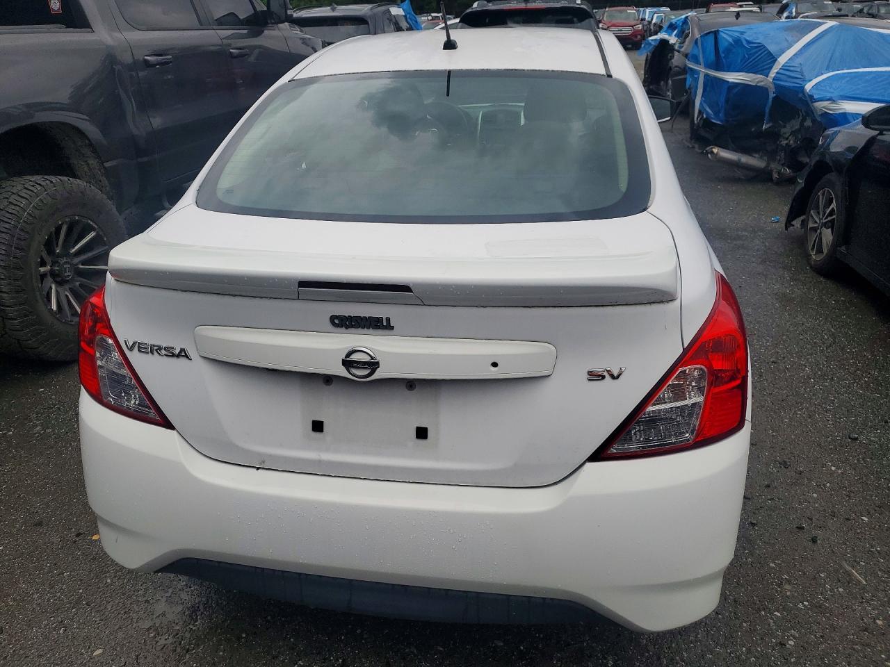 Nissan Versa Sv