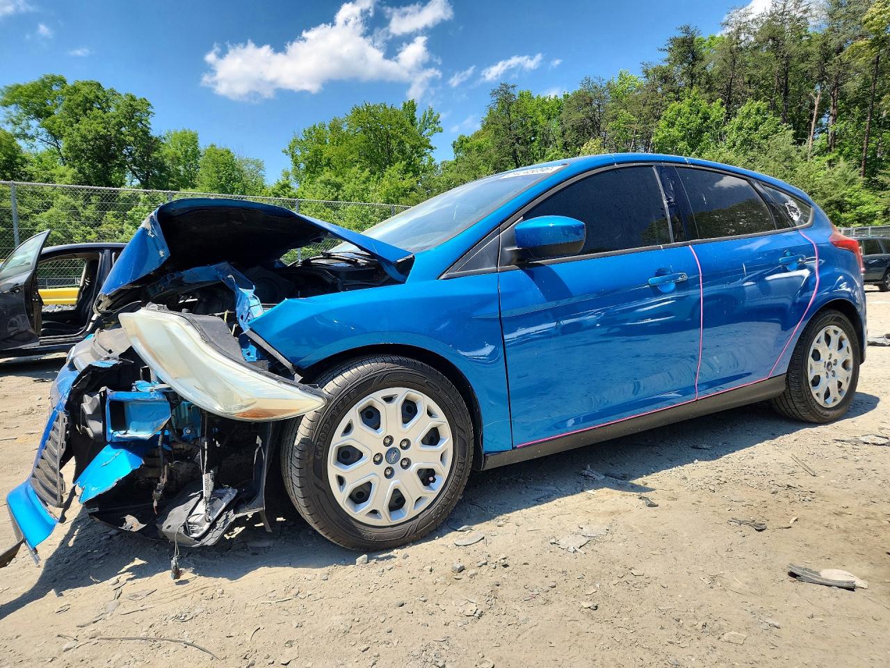 Salvage Ford Focus Image