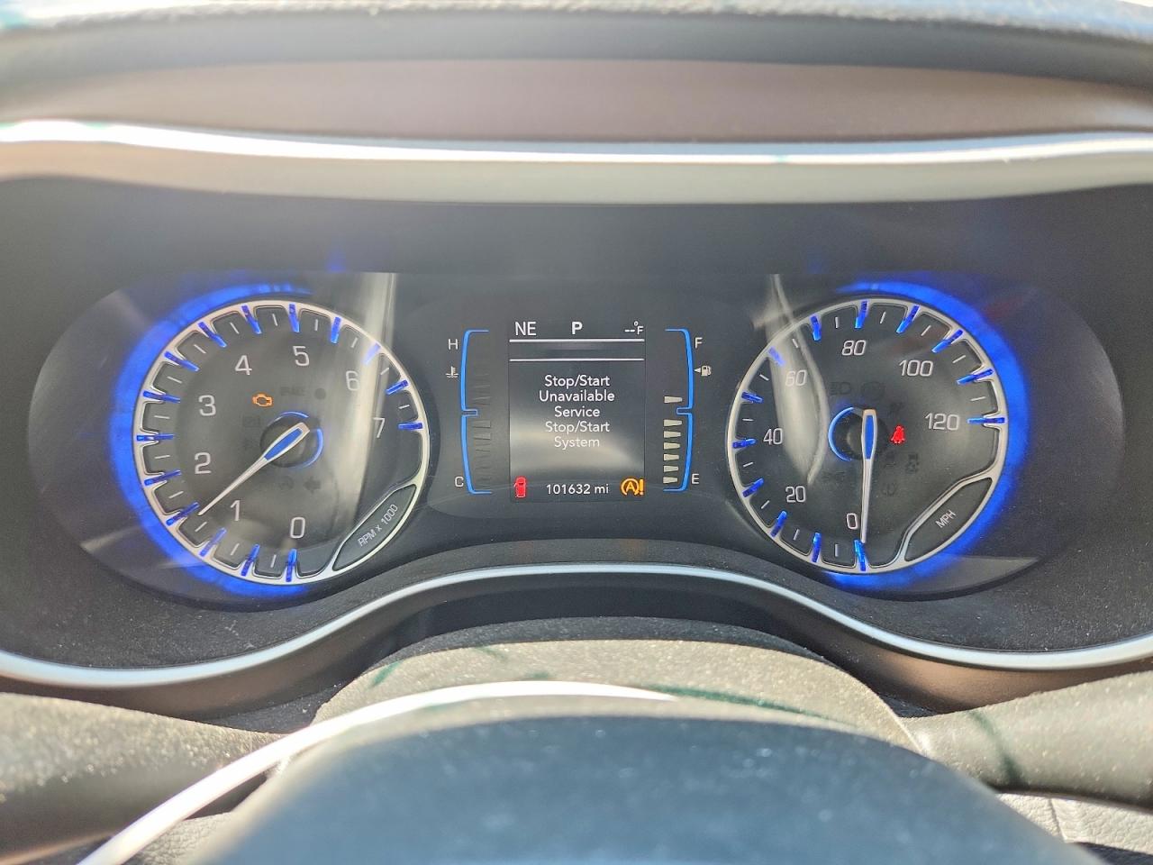 Chrysler Pacifica Touring L