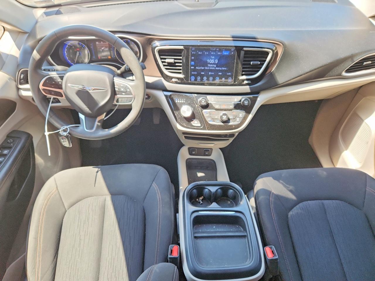 Chrysler Pacifica Touring L