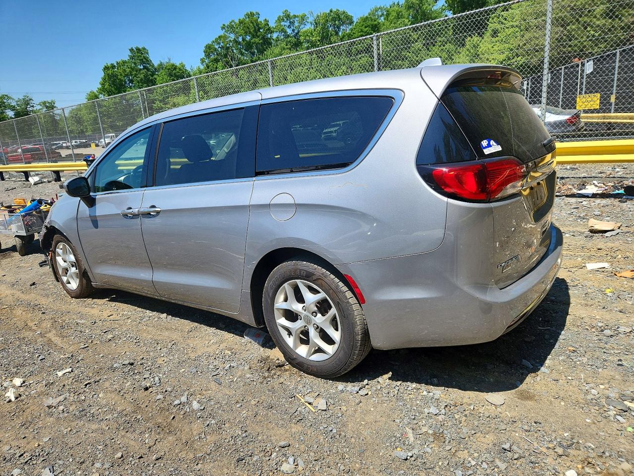 Chrysler Pacifica Touring L
