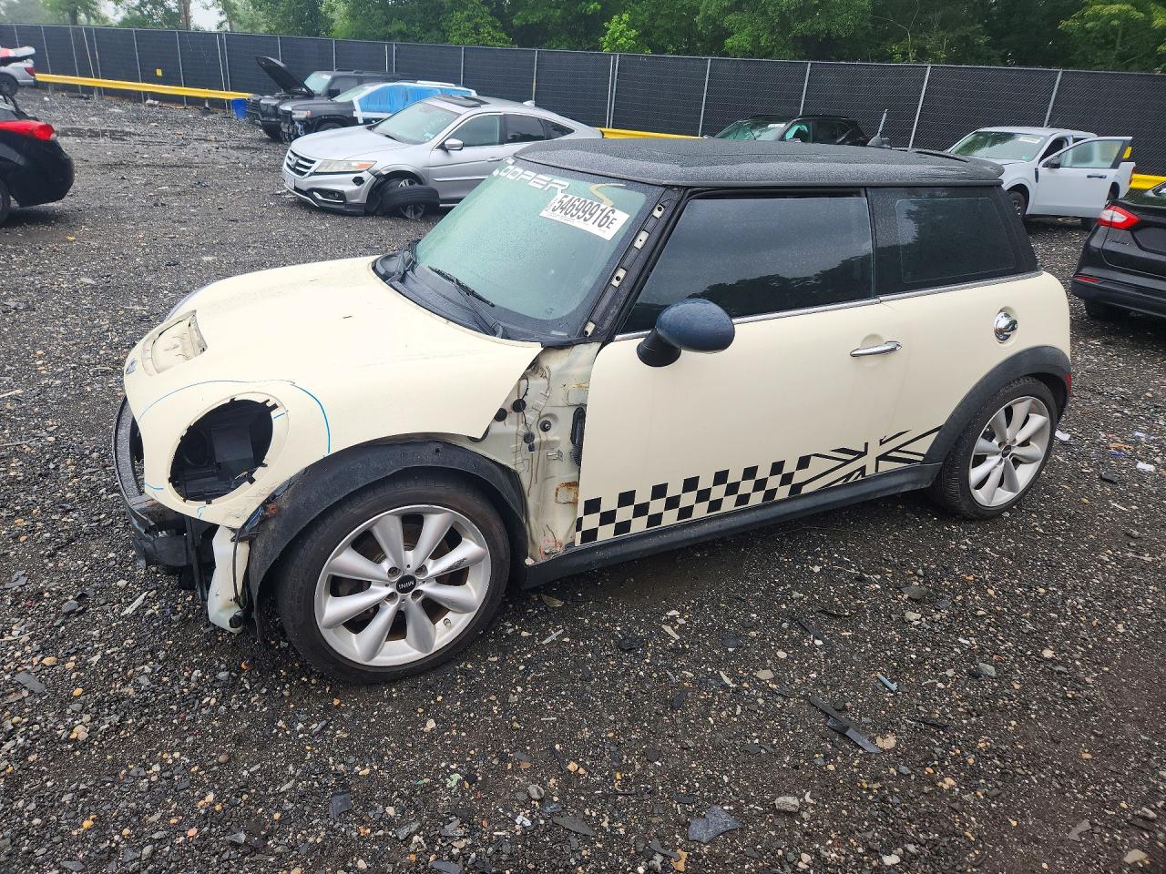 Salvage MINI Cooper Image
