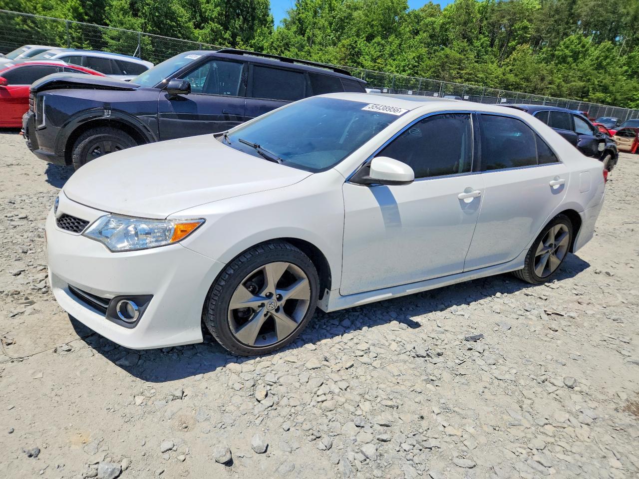 Salvage Toyota Camry Image
