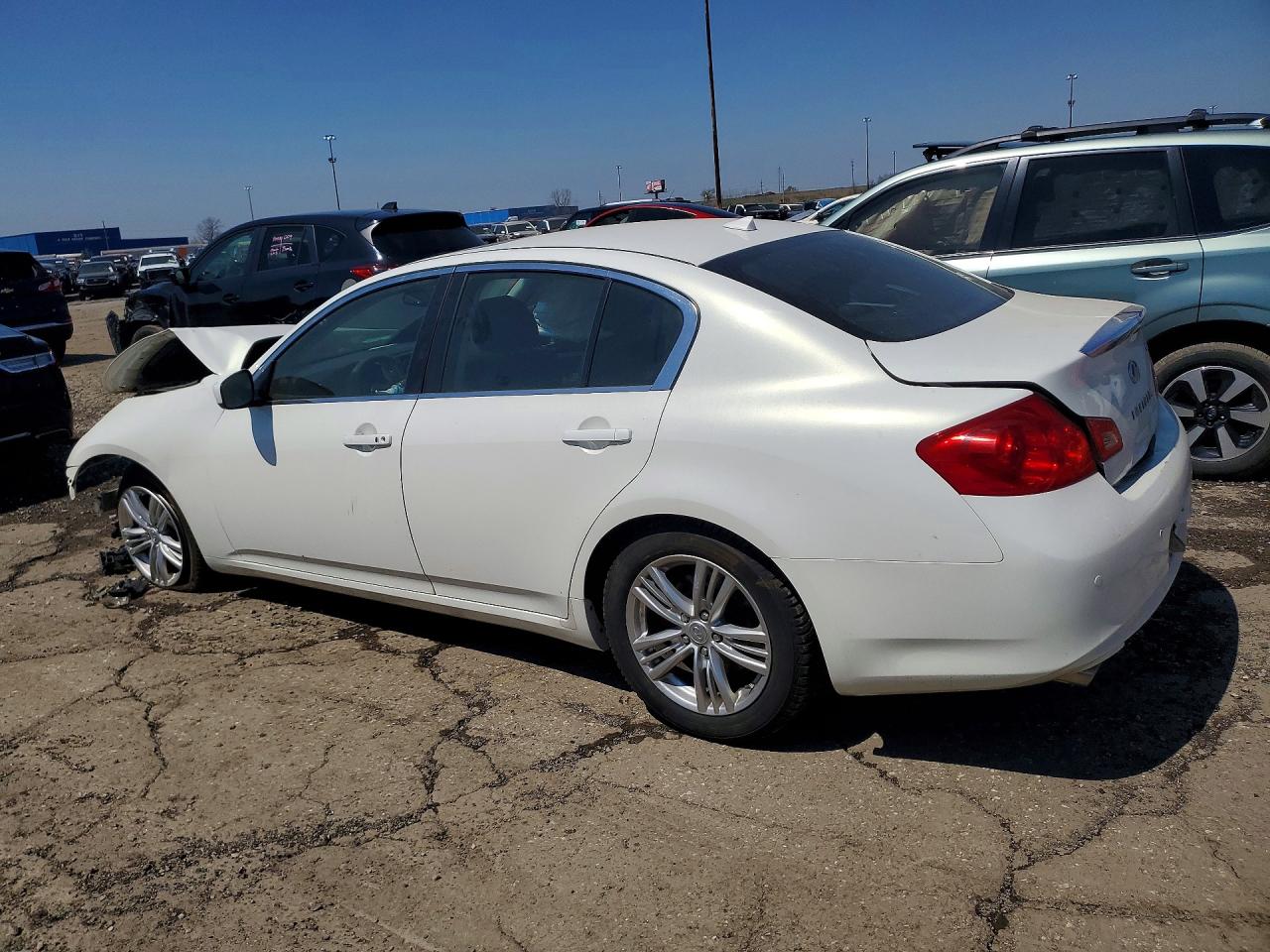 INFINITI G37 X