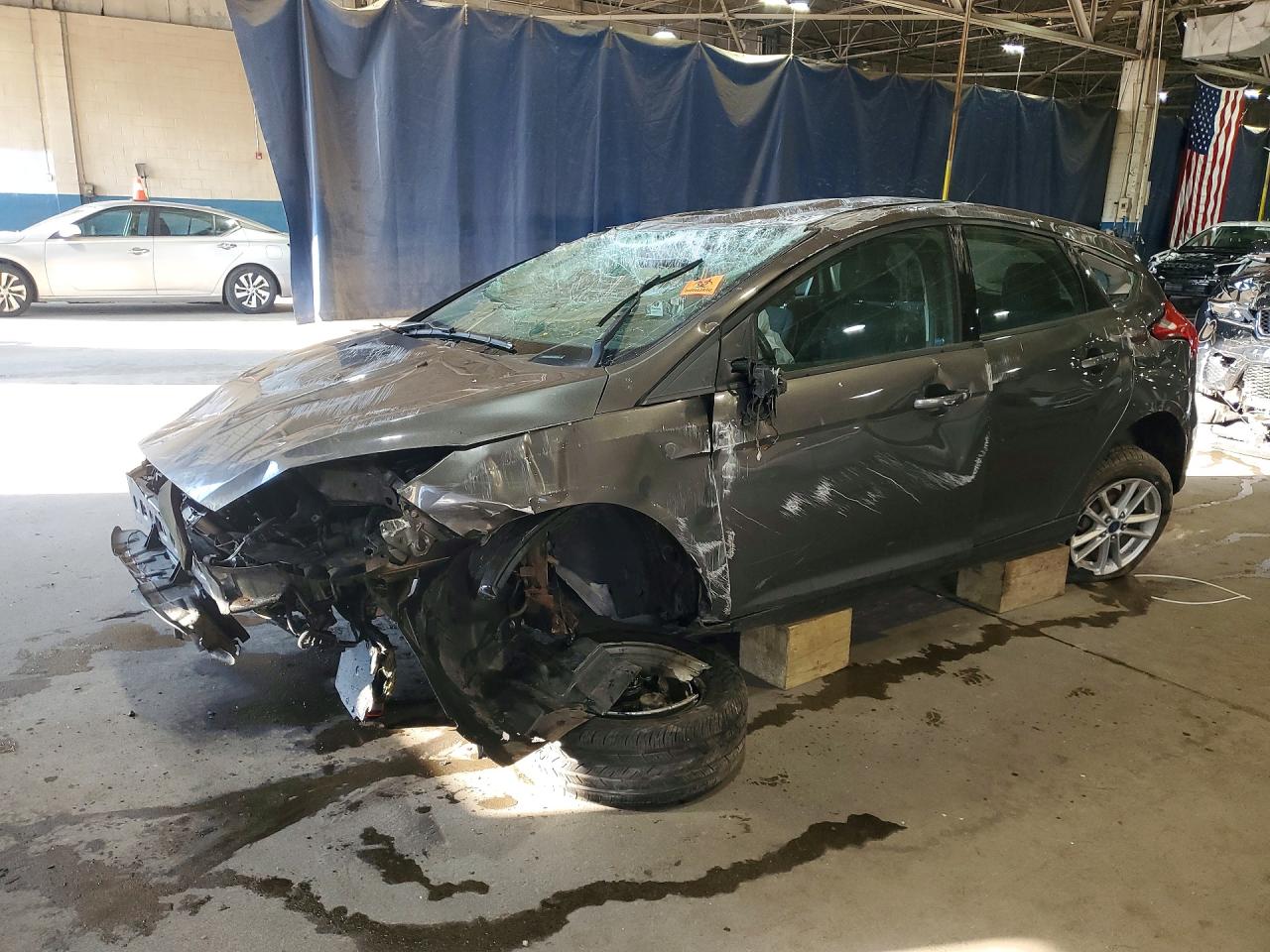 Salvage Ford Focus Image