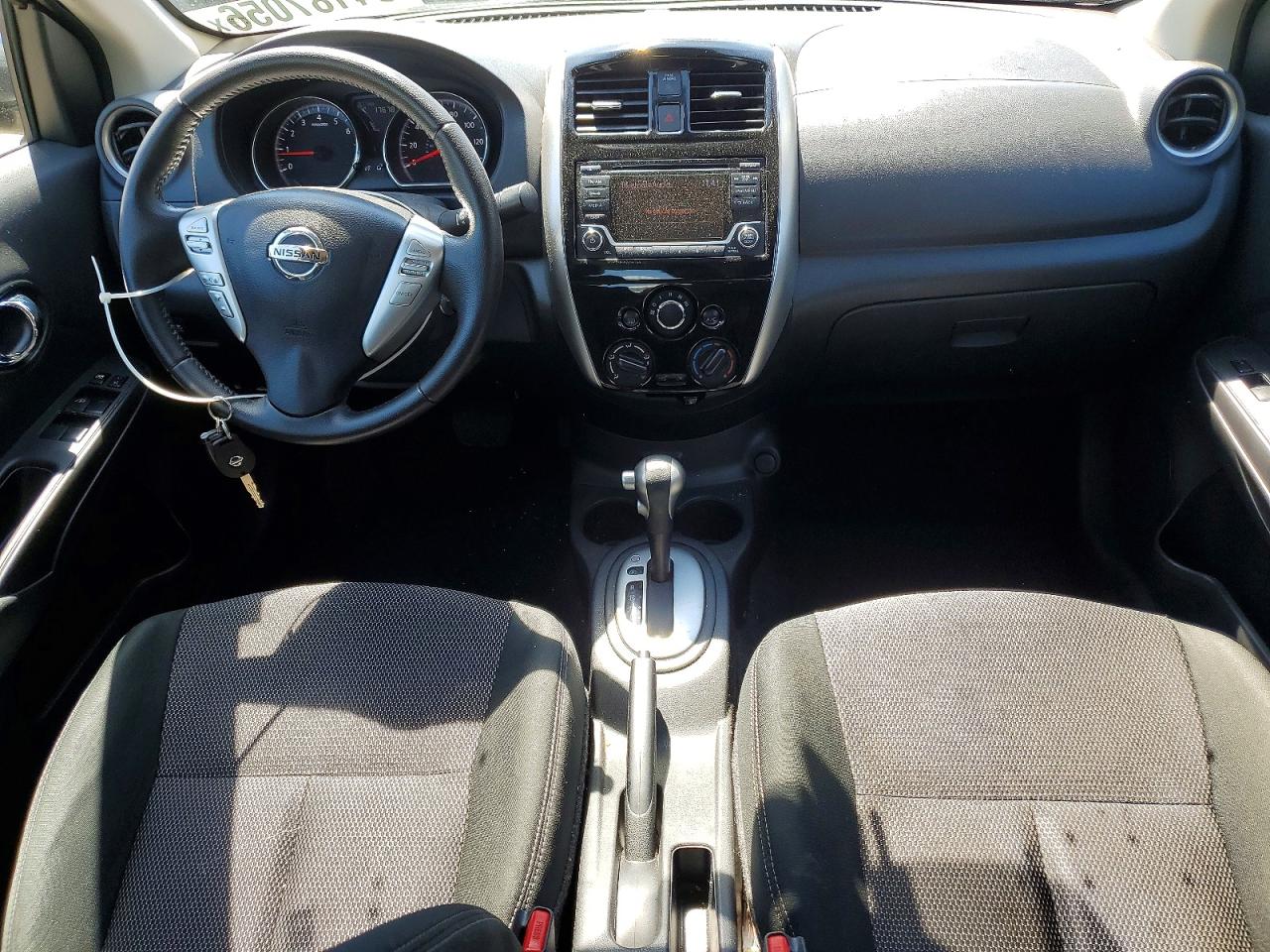 Nissan Versa Sv