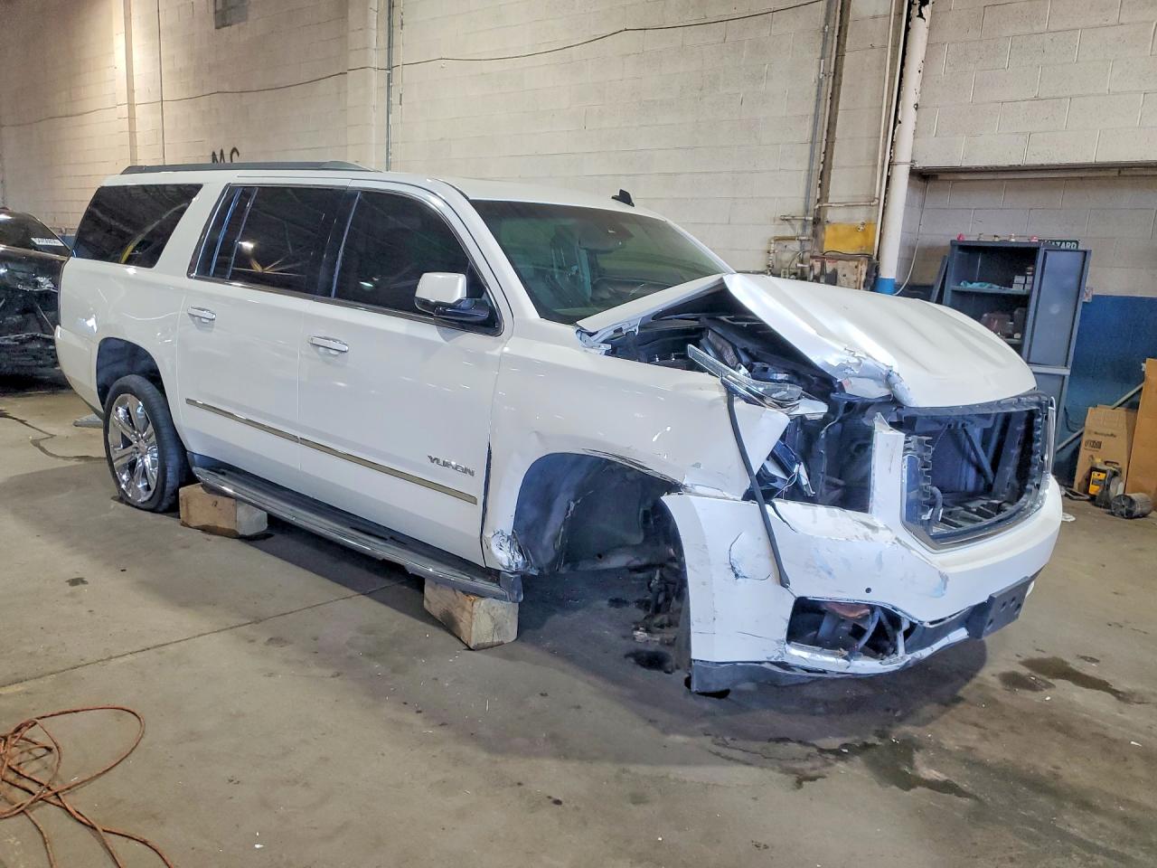 GMC Yukon K1500 Slt