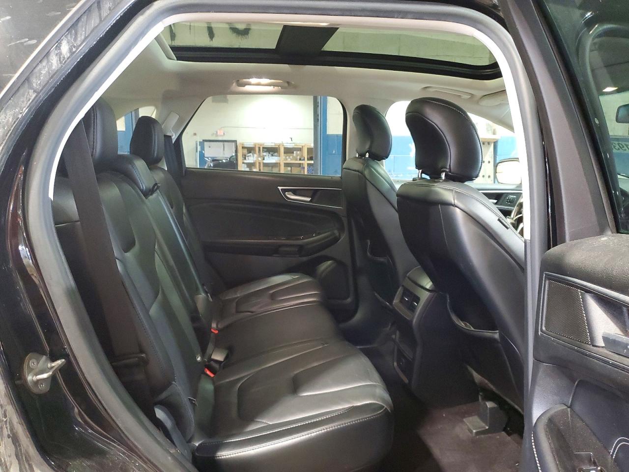 Ford Edge Titanium