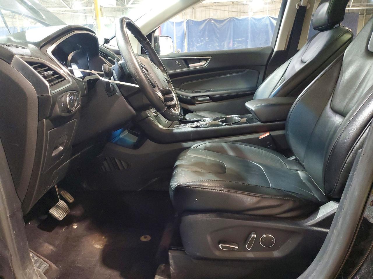 Ford Edge Titanium