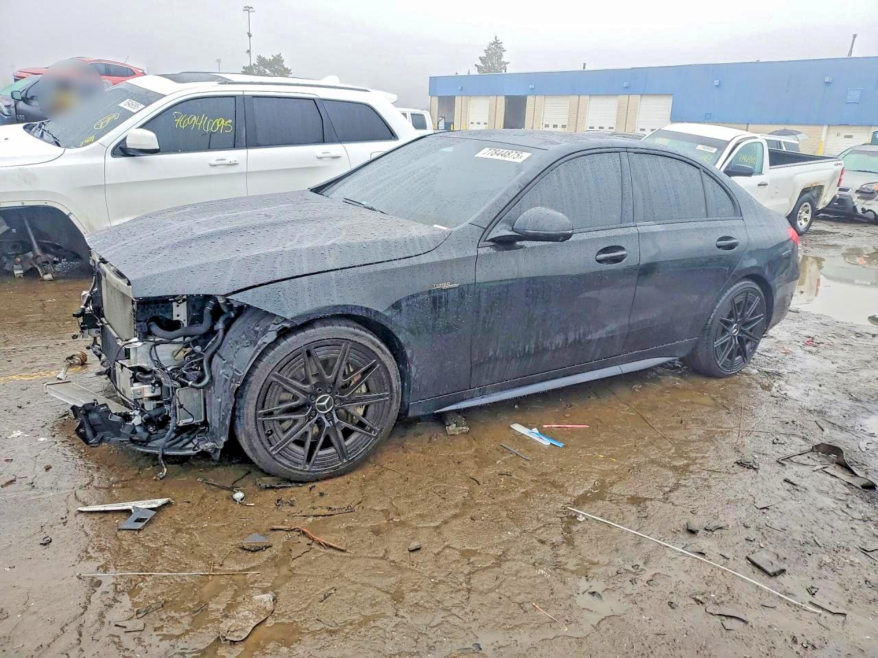 Salvage Mercedes-Benz C-Class Image