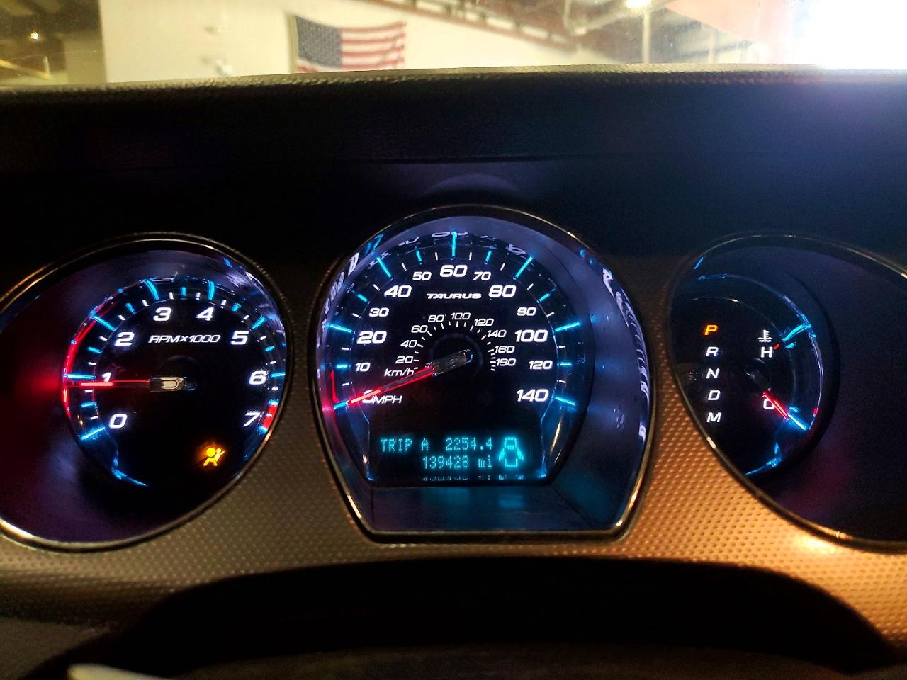 Ford Taurus Sel