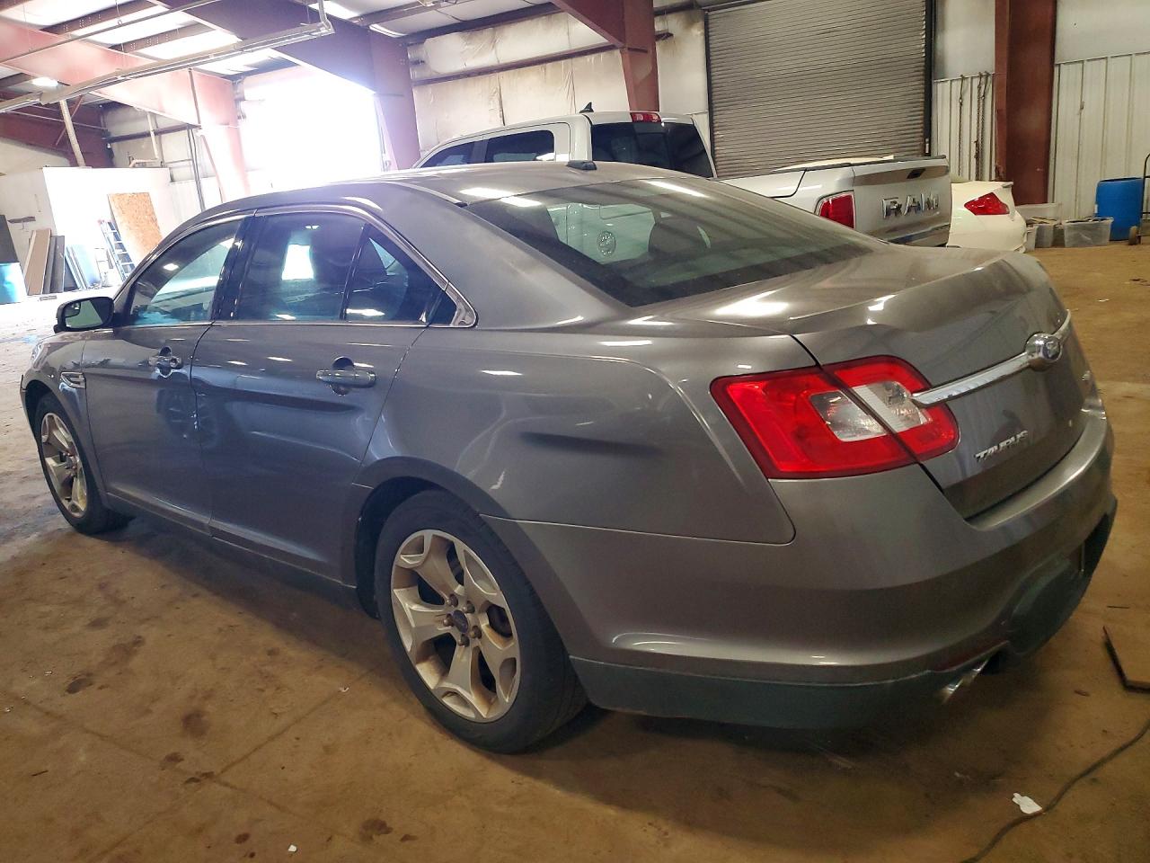 Ford Taurus Sel