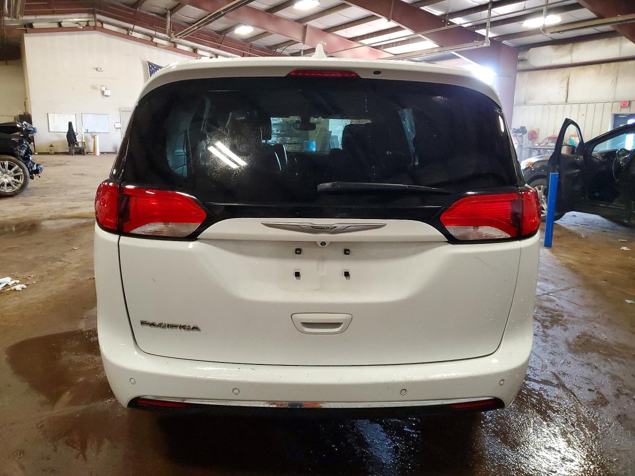 Chrysler Pacifica Touring L Plus