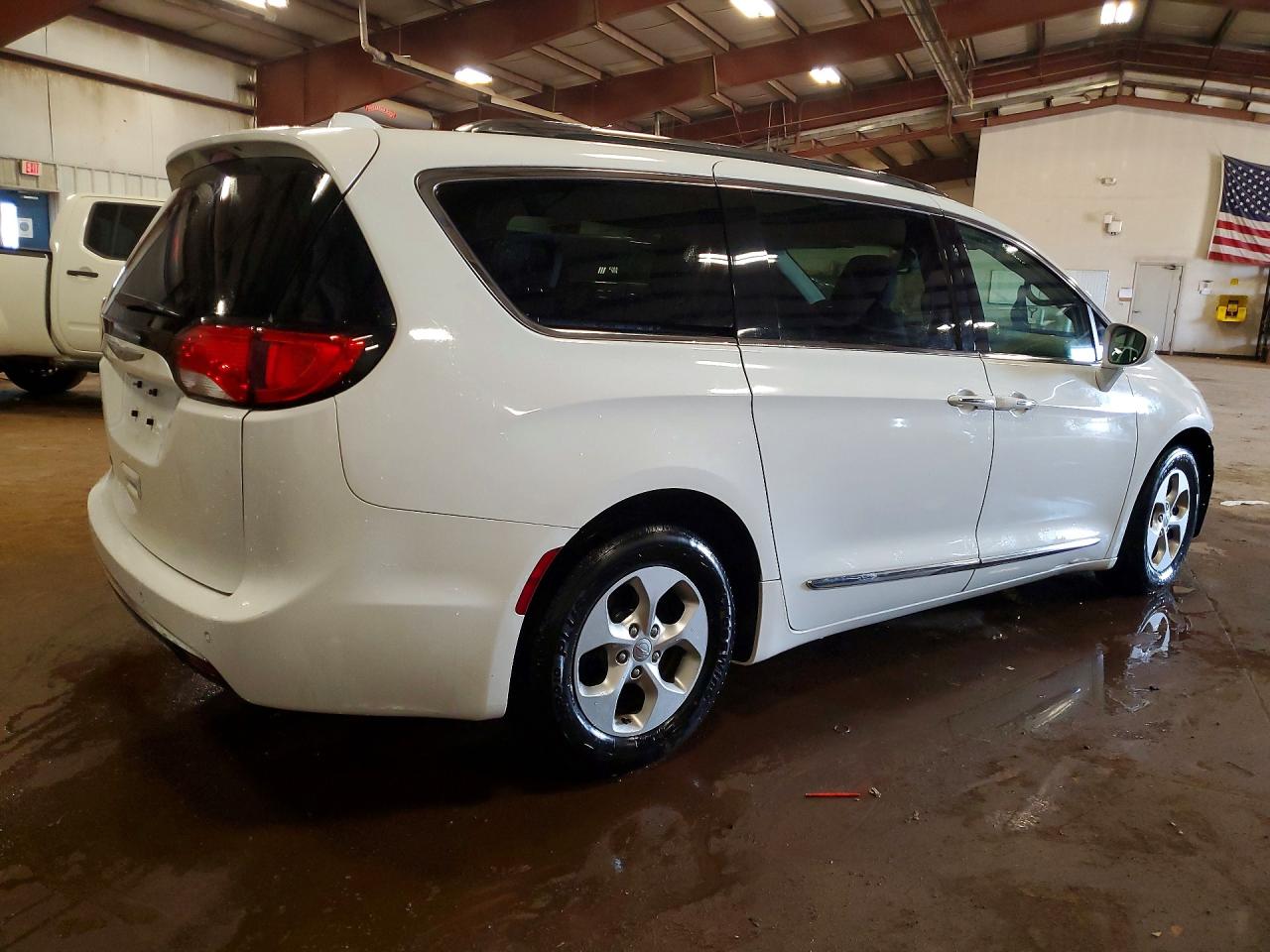 Chrysler Pacifica Touring L Plus