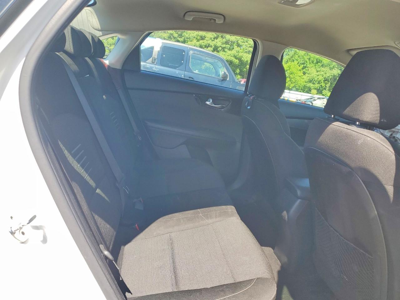 Kia Forte S