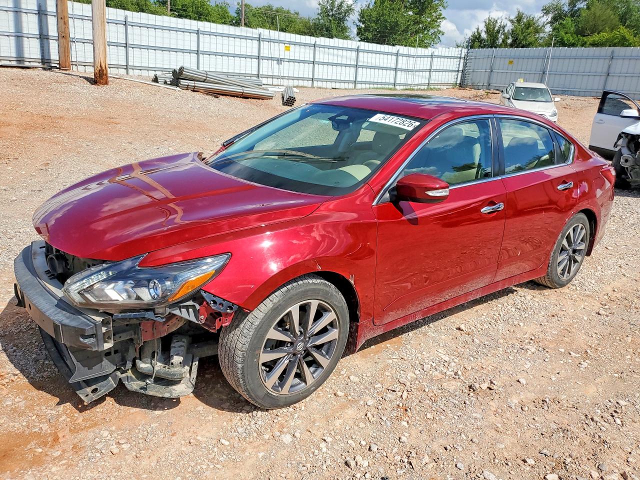 Salvage Nissan Altima Image