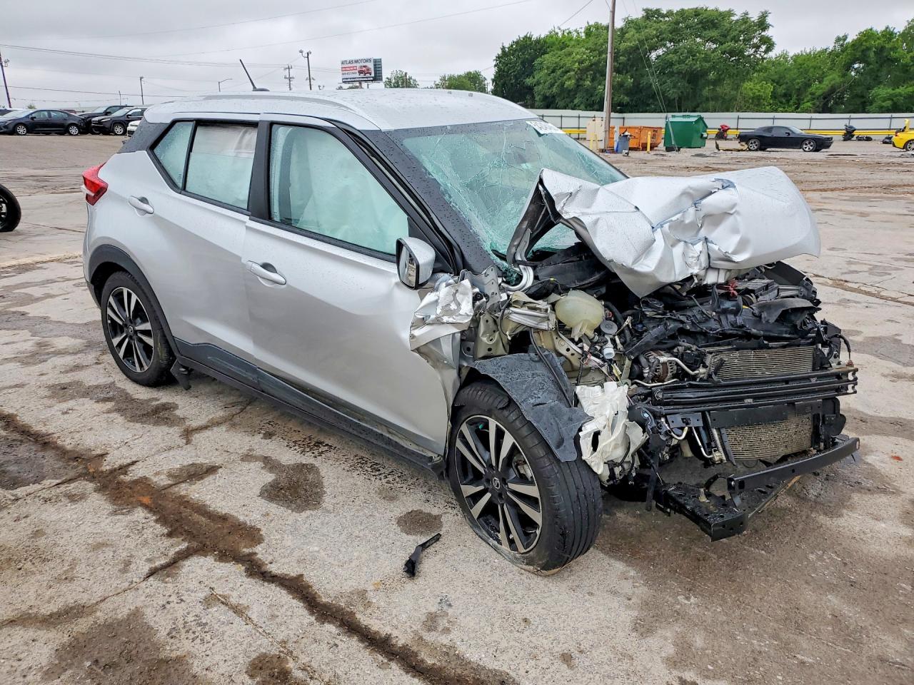 Nissan Kicks