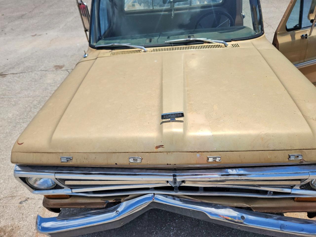 Ford F-100
