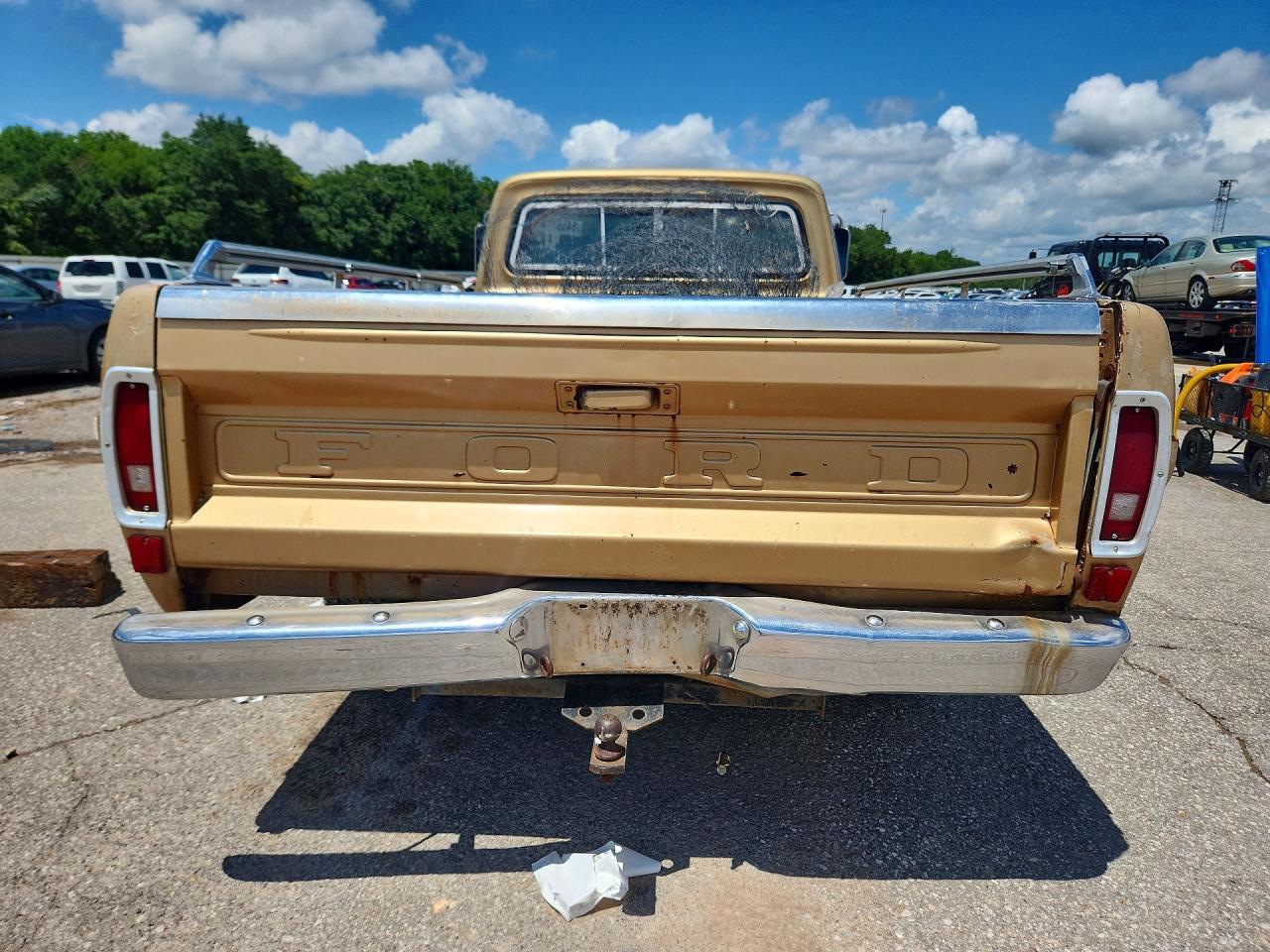 Ford F-100