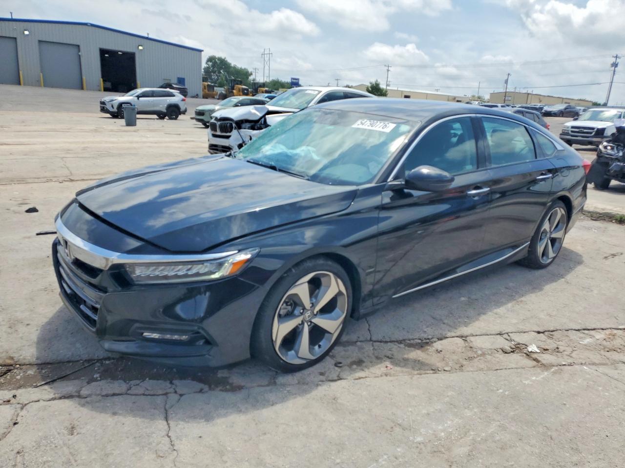Salvage Honda Accord Image