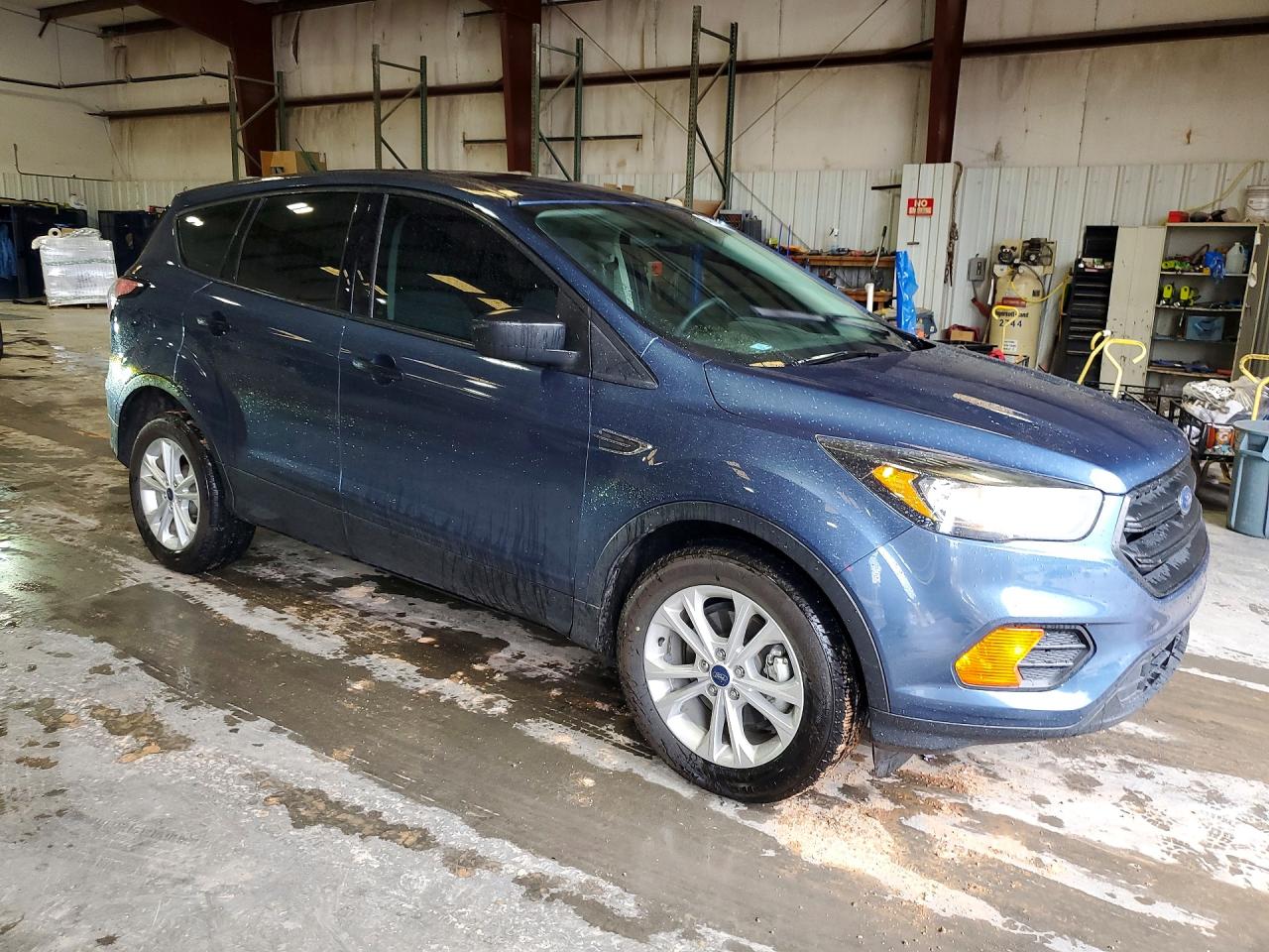 Ford Escape S