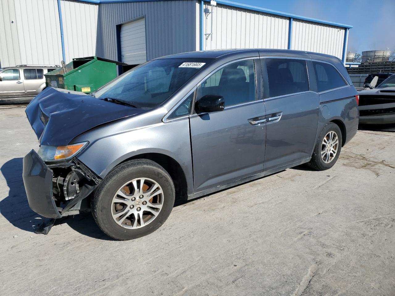 Salvage Honda Odyssey Image