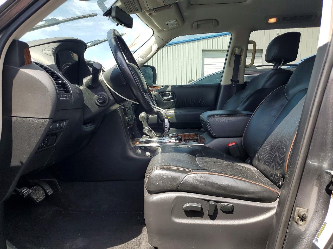 Nissan Armada Platinum