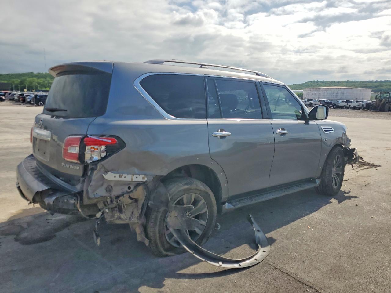 Nissan Armada Platinum