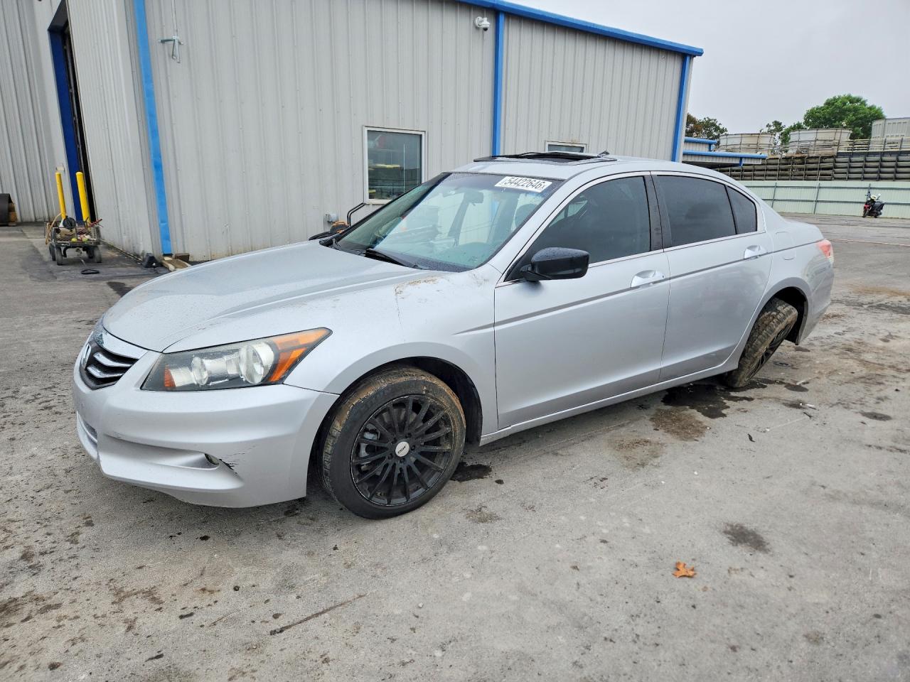 Salvage Honda Accord Image