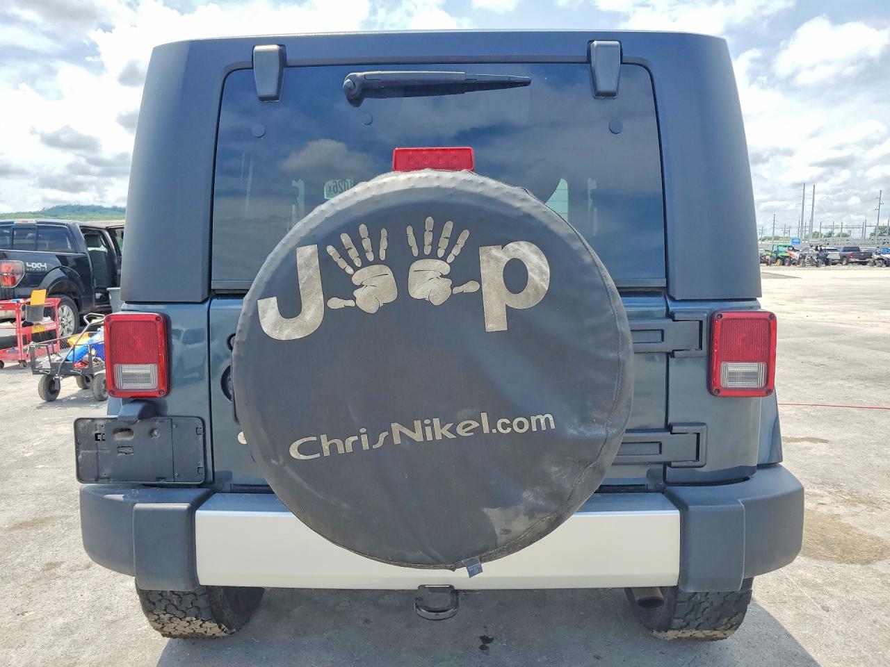 Jeep Wrangler Sahara