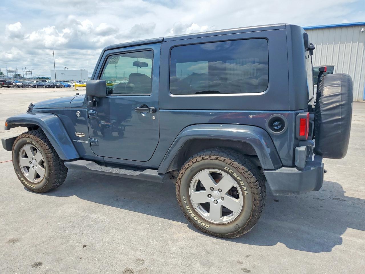 Jeep Wrangler Sahara