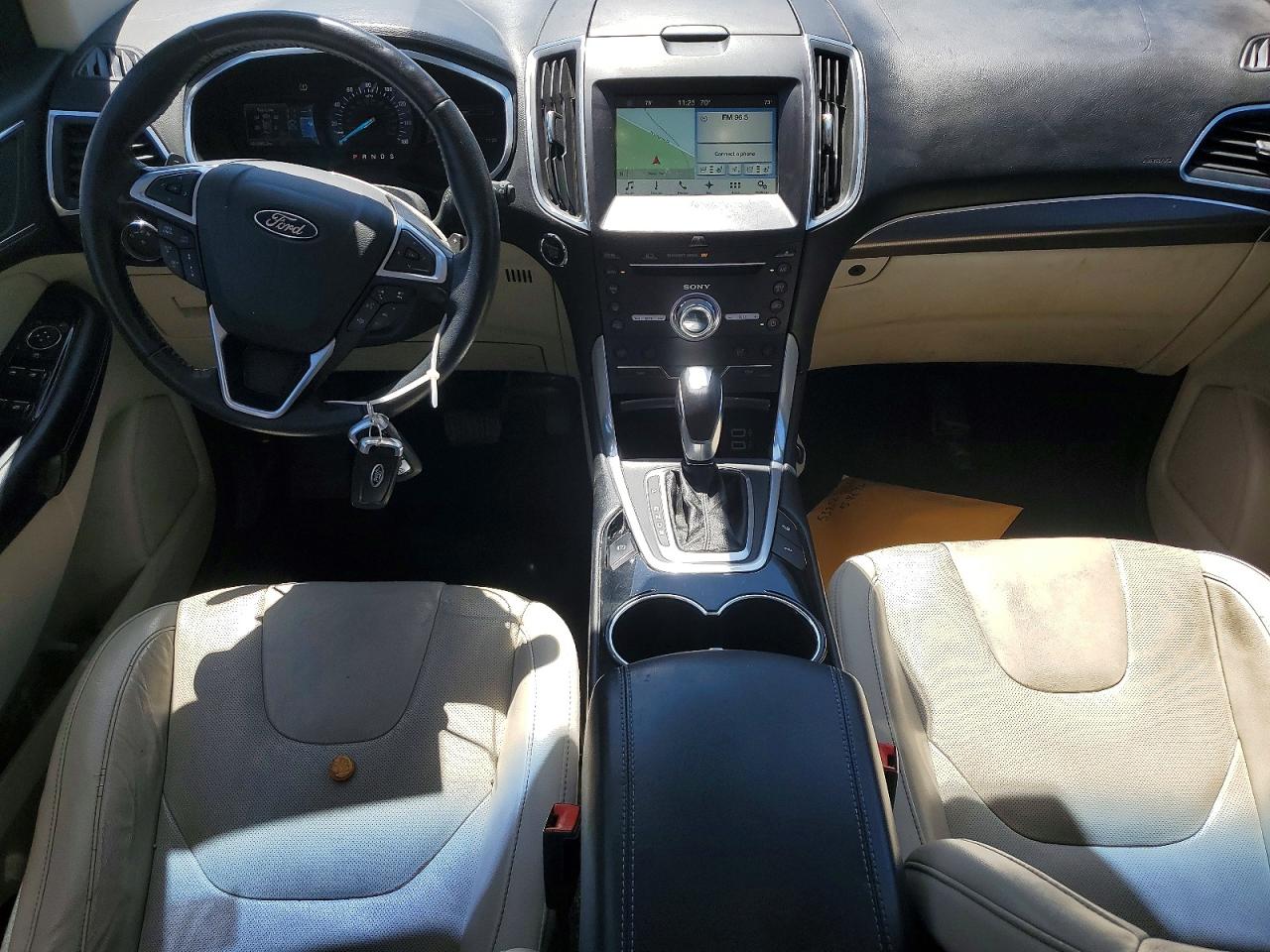 Ford Edge Titanium