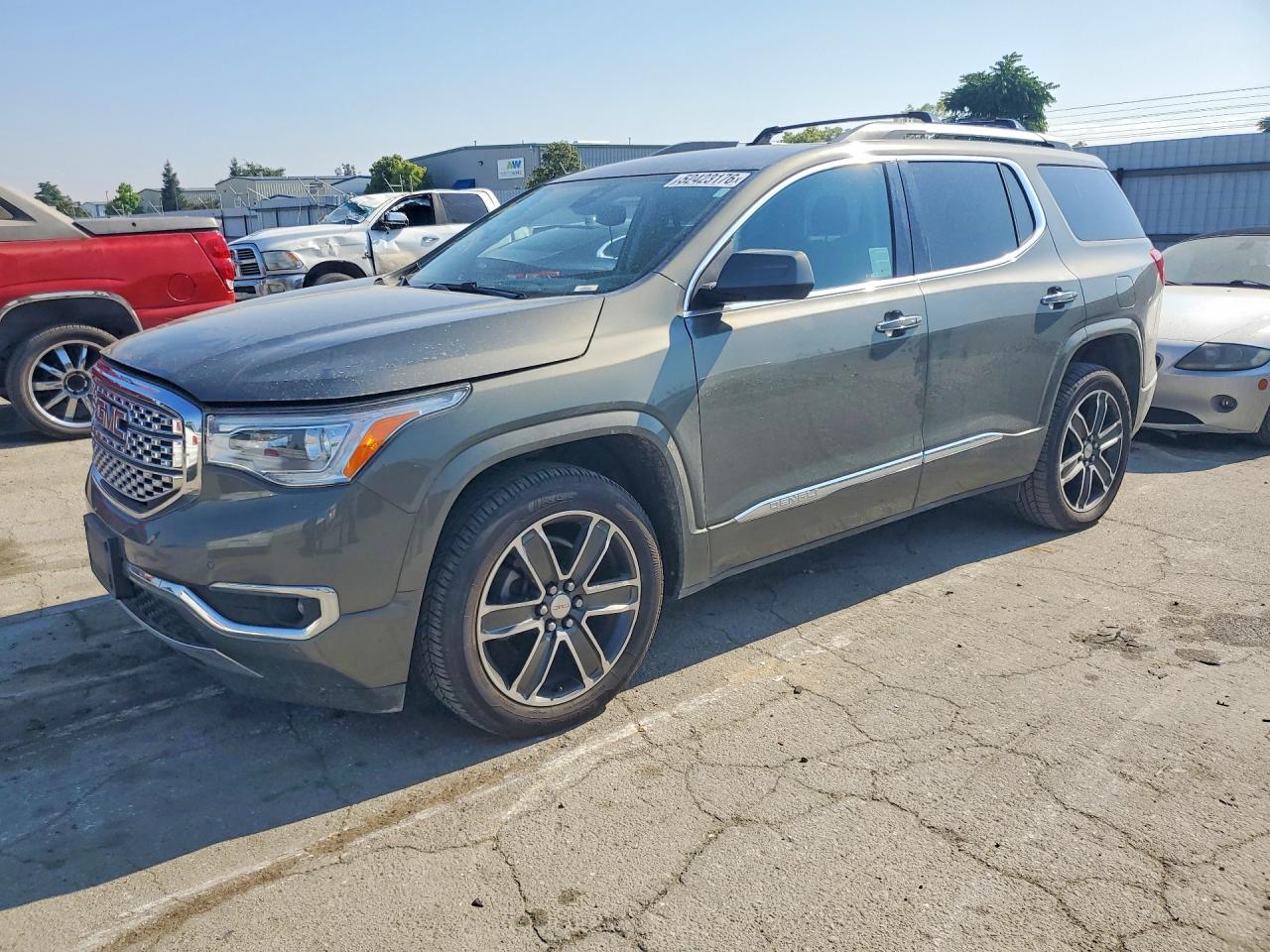 Salvage GMC Acadia Image