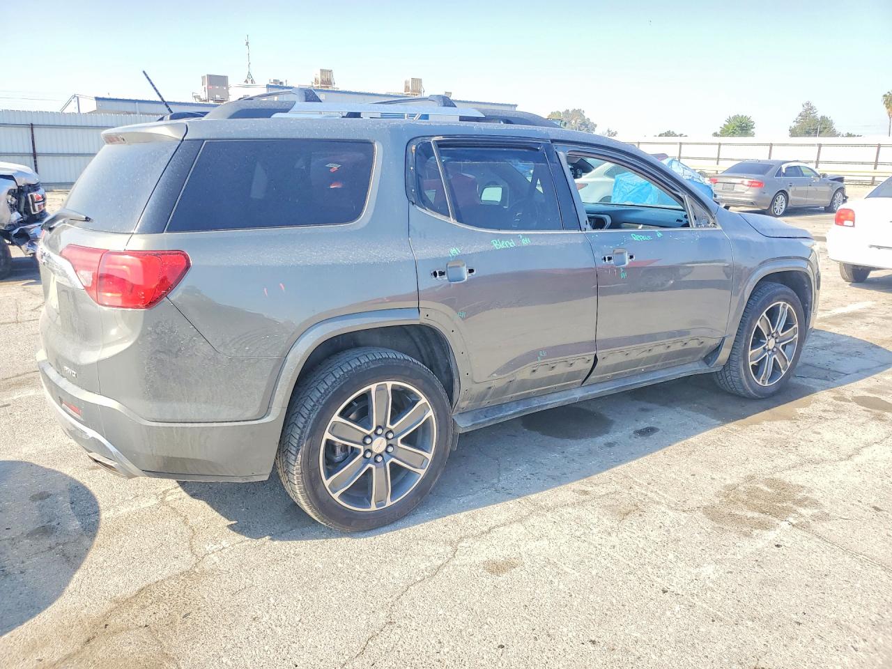 GMC Acadia Denali