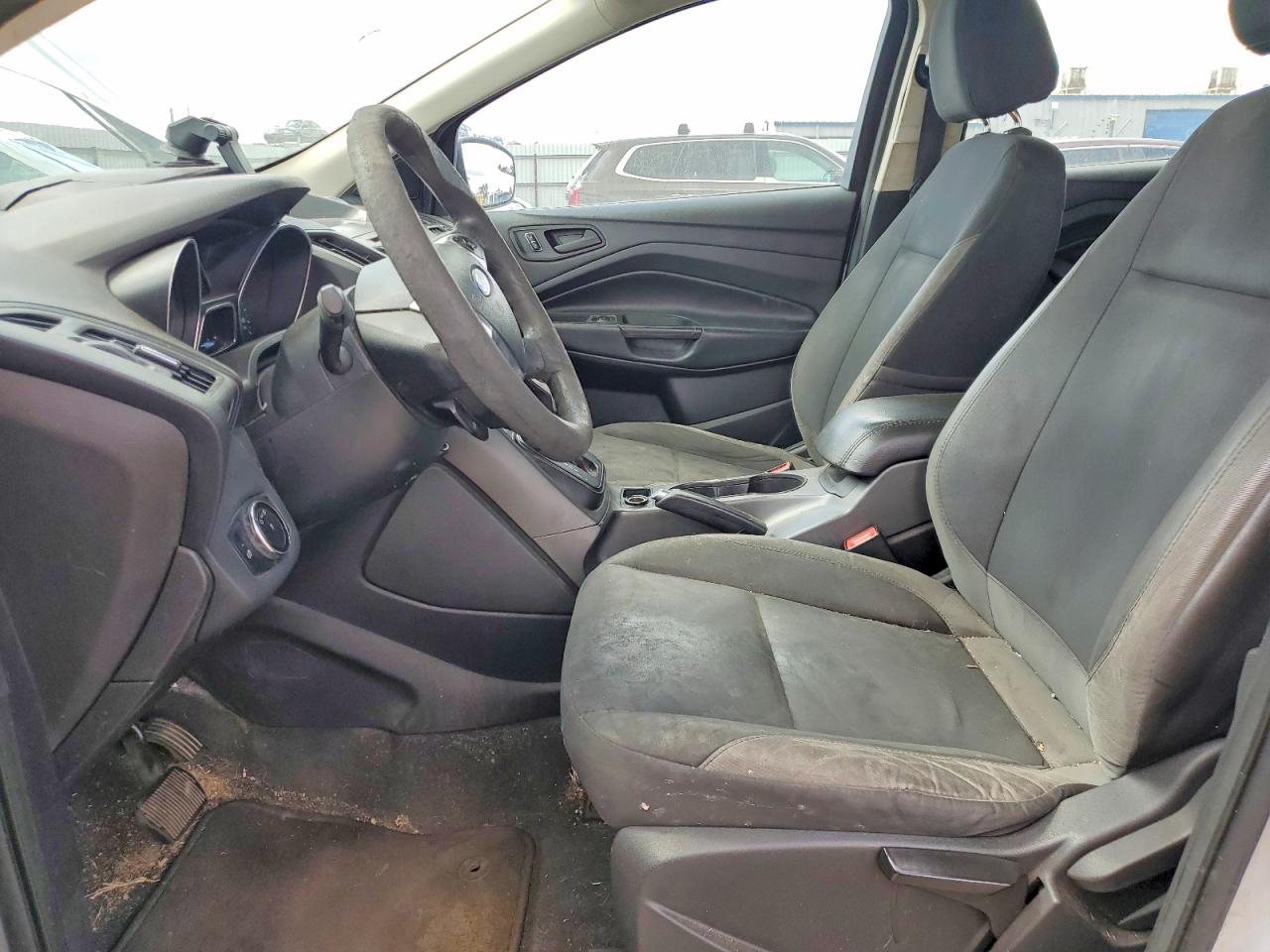 Ford Escape S