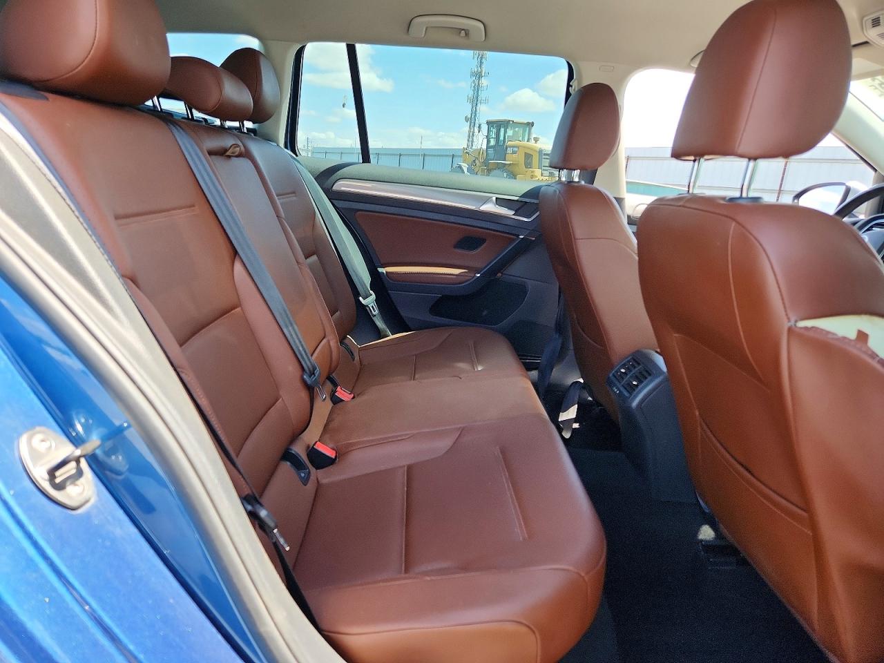Volkswagen Golf S