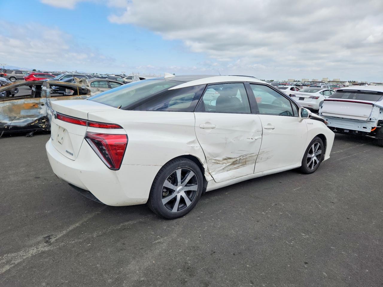 Toyota Mirai Base