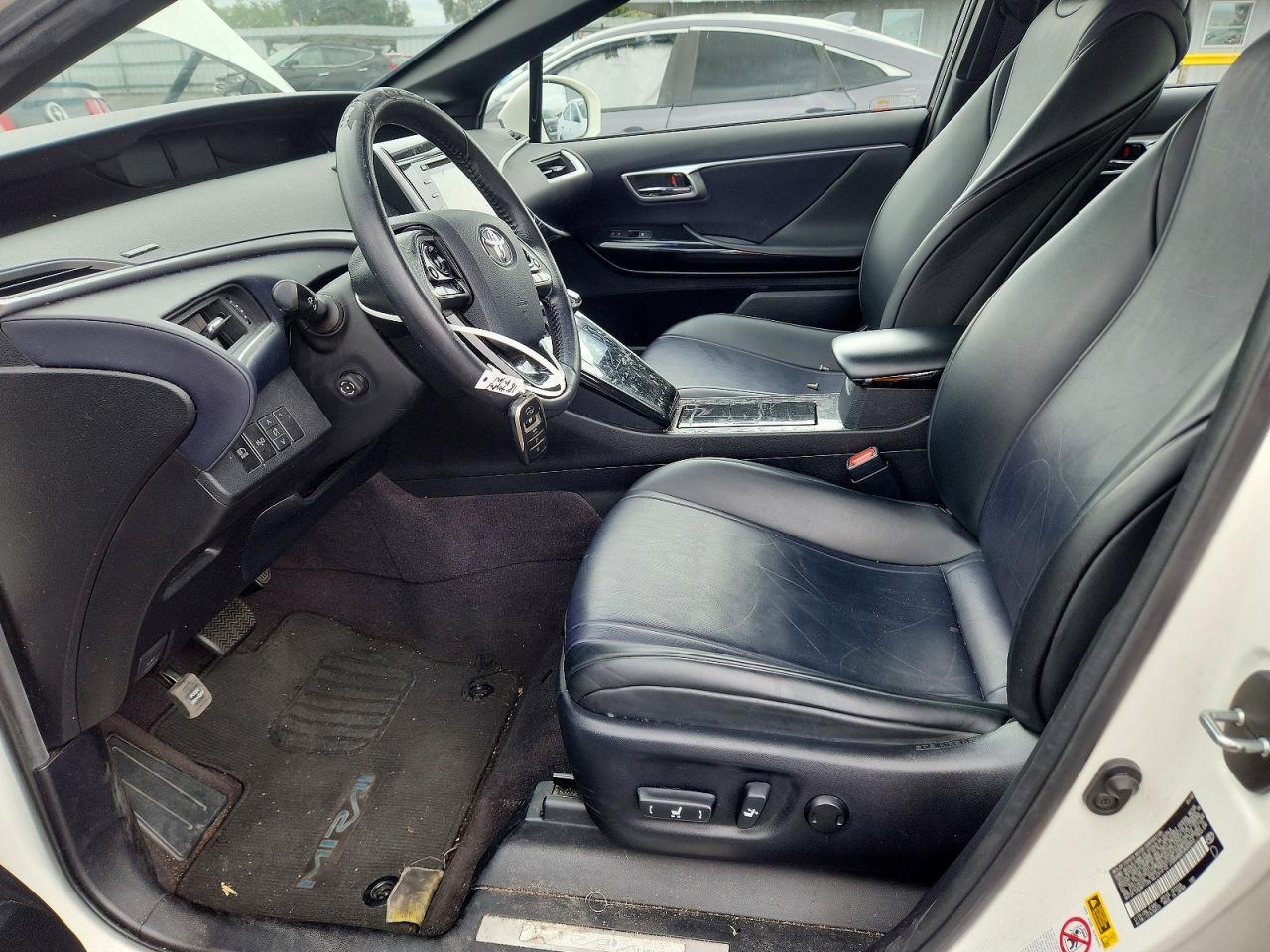 Toyota Mirai Base