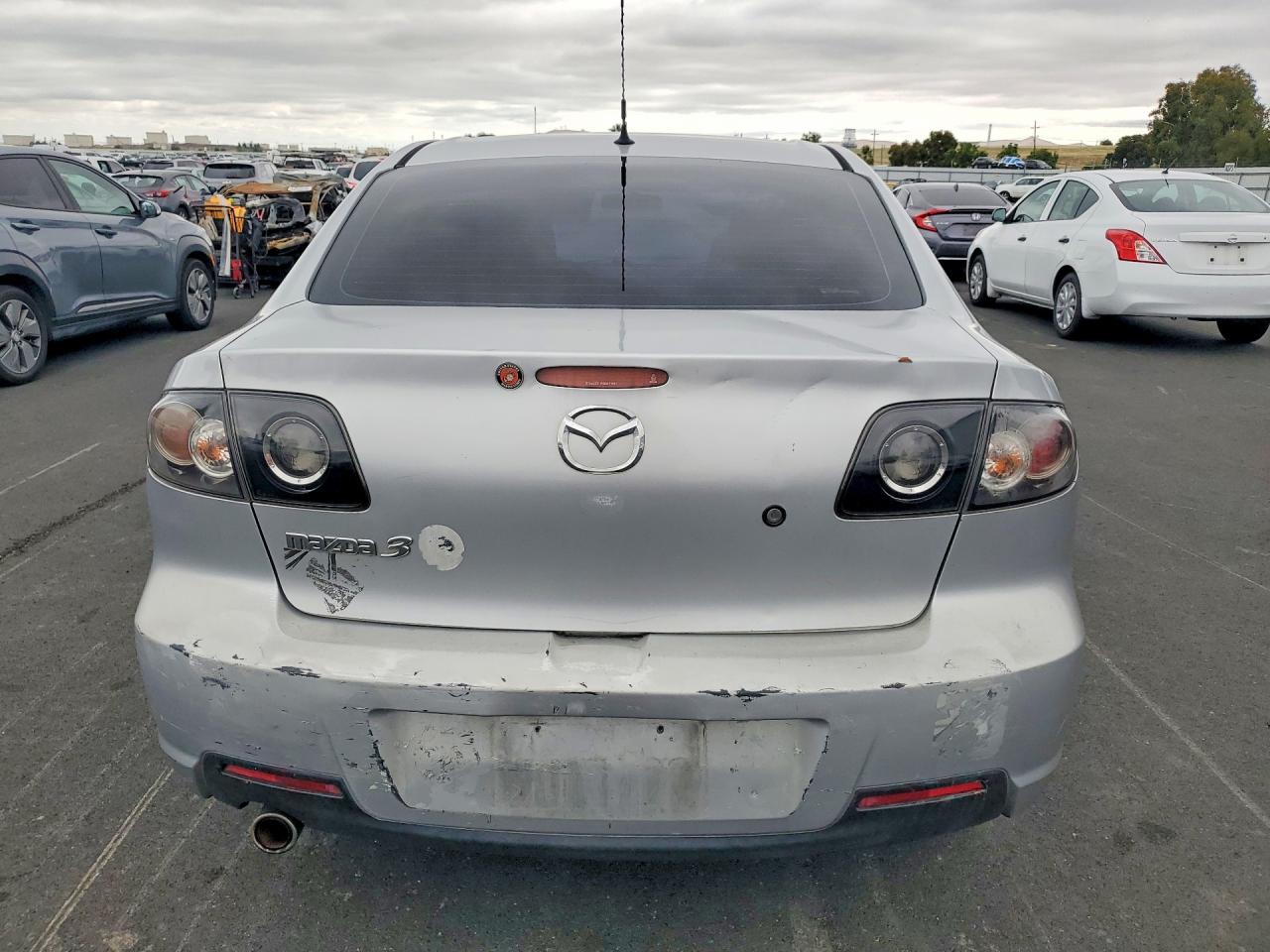 Mazda 3 I
