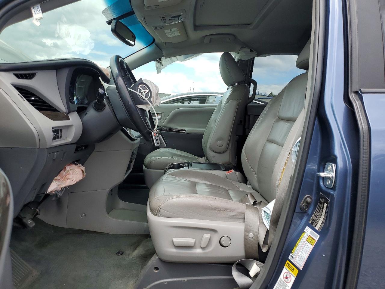 Toyota Sienna Xle 8-passenger